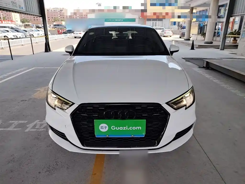 Audi A3 2018 30th Anniversary Sportback 35 TFSI Progressive фото 3