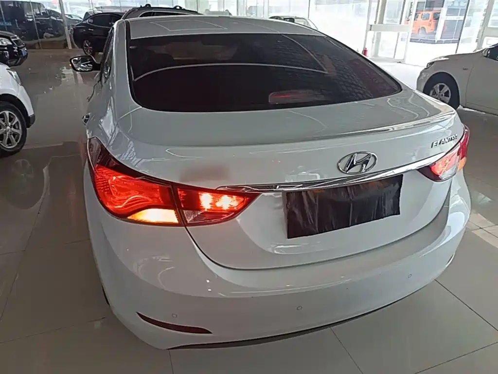 Hyundai Langdong 2016 1.6L Automatic Premium Edition фото 6