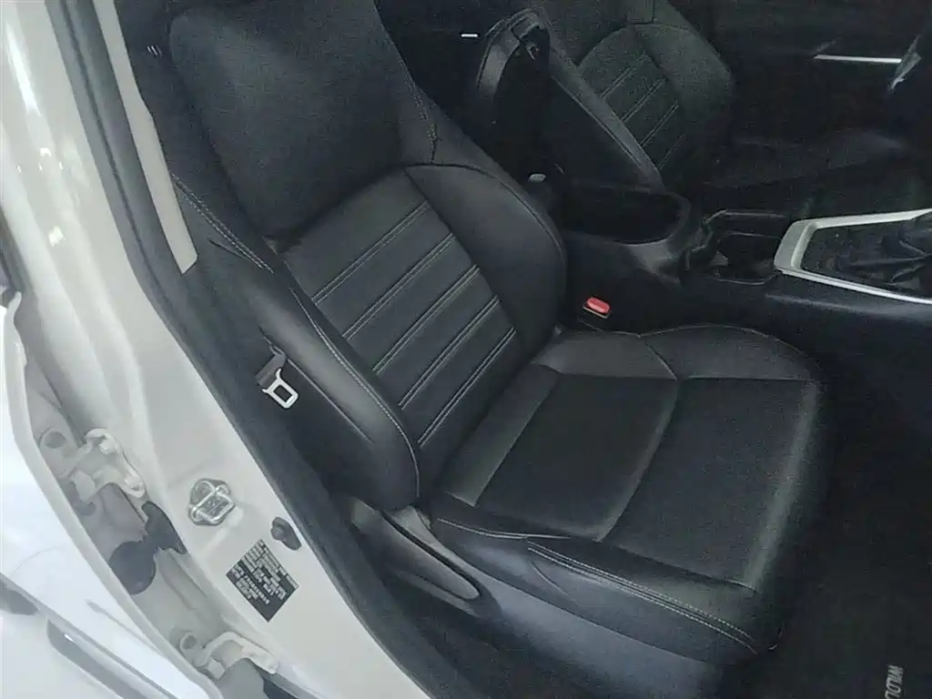Toyota Wildlander 2020 Dual Engine 2.5L E-CVT FWD Luxury фото 25