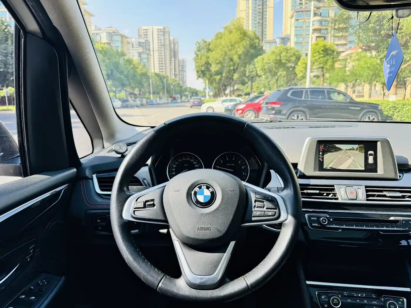BMW 2 Series Gran Tourer 2015 218i Sport Design Package фото 6