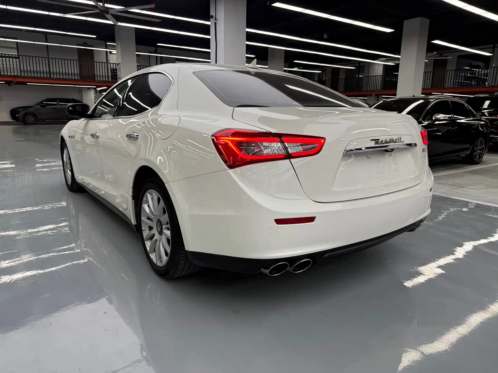 Photo 25 - Maserati Ghibli