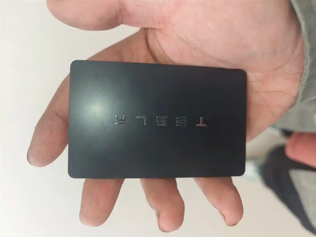 TESLA MODEL 3 (IMPORTED)