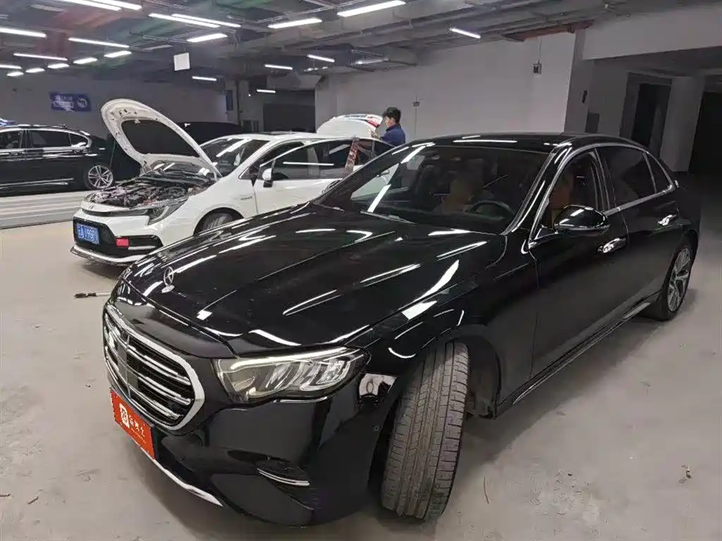 Mercedes-Benz E-Class 2024 E 300 L Fashion
