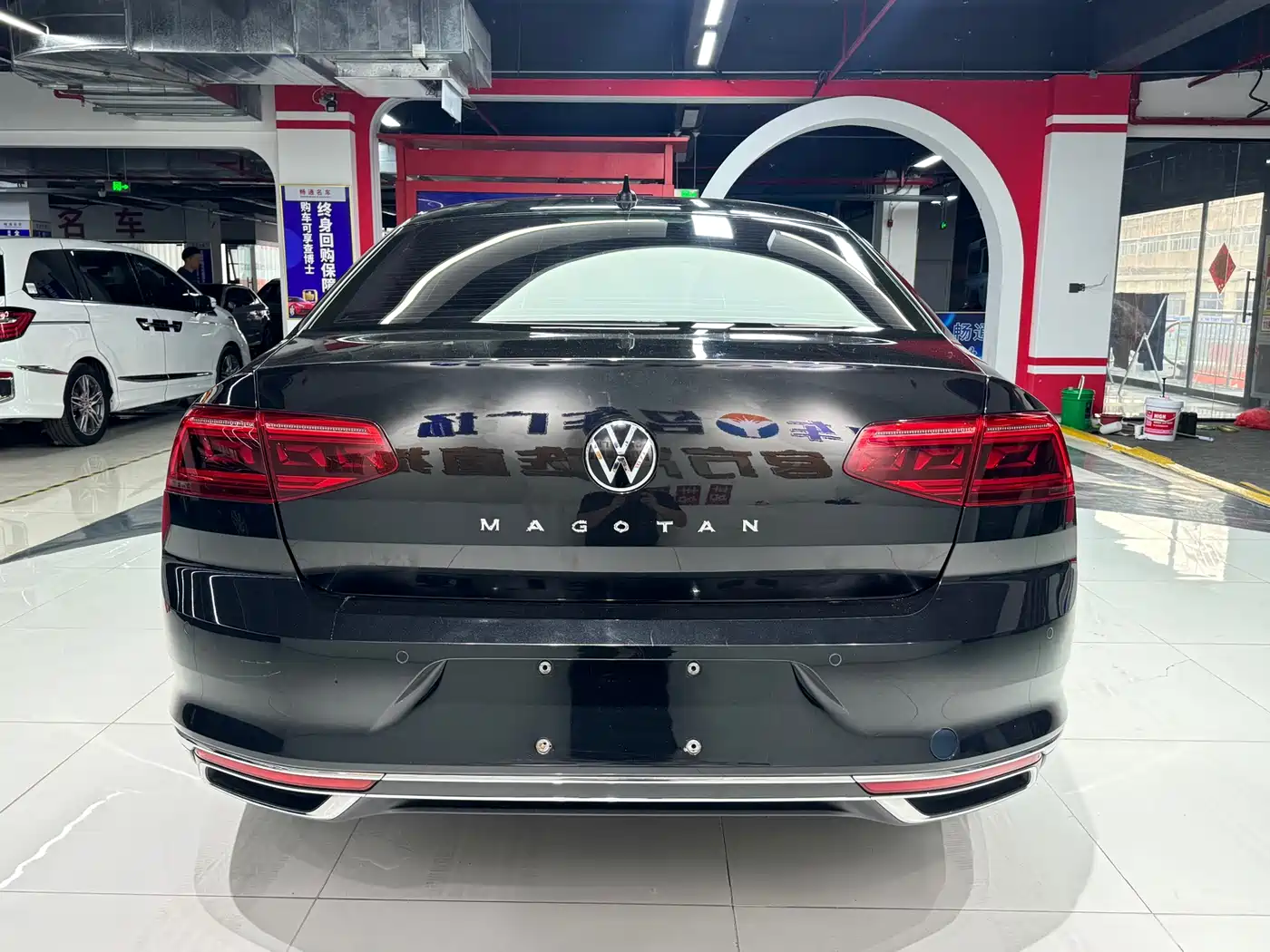 VOLKSWAGEN MAGOTAN