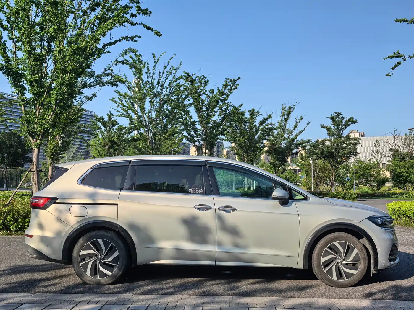 Volkswagen Viloran 2020 330TSI Luxury Edition фото 7