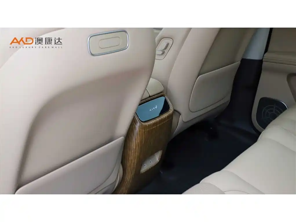 AITO Wenjie AITO M7 2024 1.5T Smart AWD Max Edition 5-Seater фото 9