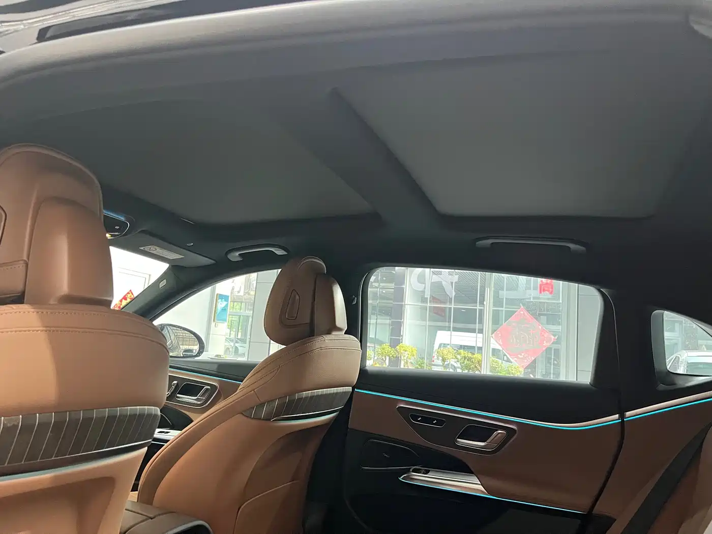 Mercedes-Benz E-Class 2025 E 300 L Fashion фото 18