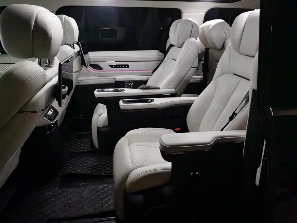 Geely Galaxy Yizhen L380 2025 Model 650km Flagship Edition AWD фото 14