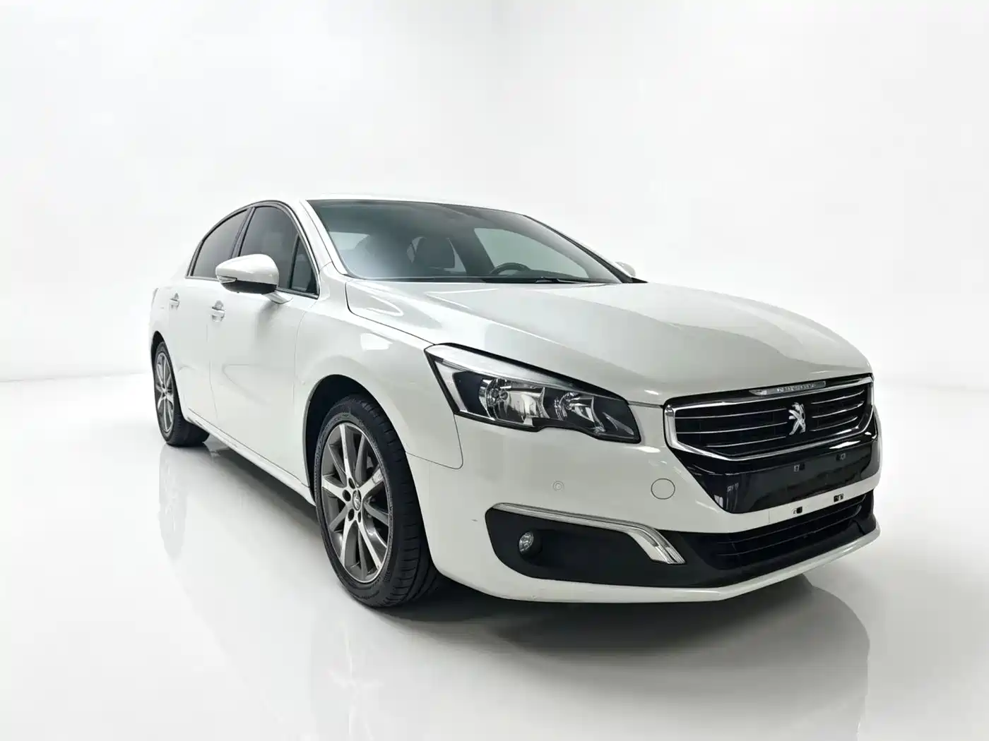Peugeot 508 2015 1.8THP Auto Excellence Edition фото 7