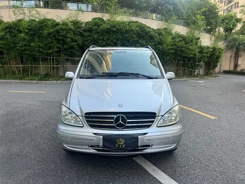 Mercedes-Benz Viano 2011 2.5L Luxury Edition