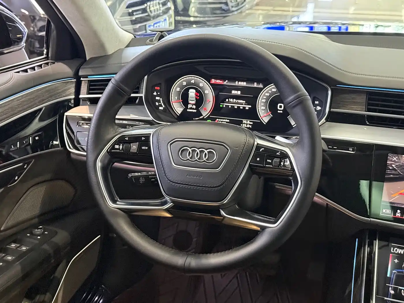 Audi A8 2021 A8L 55 TFSI quattro Premium фото 5