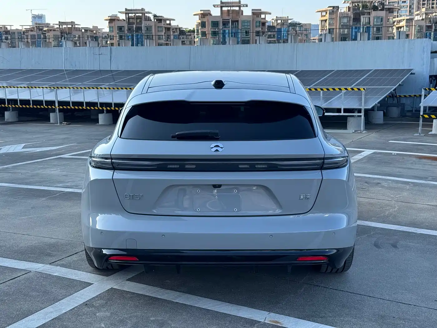 NIO ET5T 2025 Model Champion Commemorative Edition 75kWh Touring фото 7