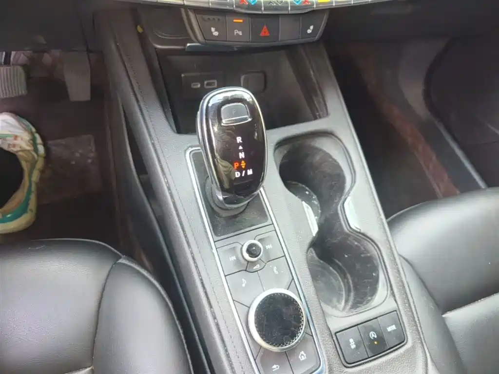 Cadillac XT4 2021 28T FWD Luxury Edition фото 14