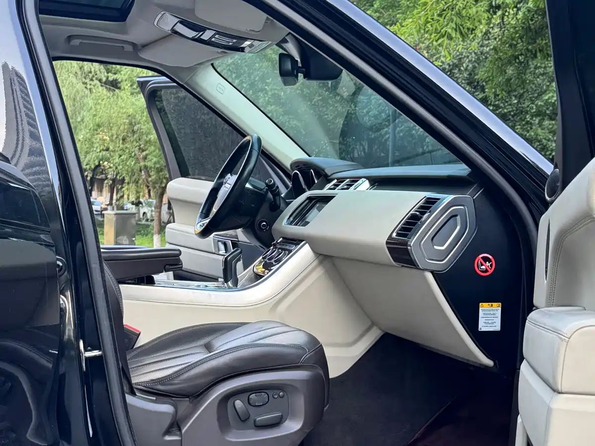 Land Rover Range Rover Sport 2014 3.0 SC V6 HSE фото 12