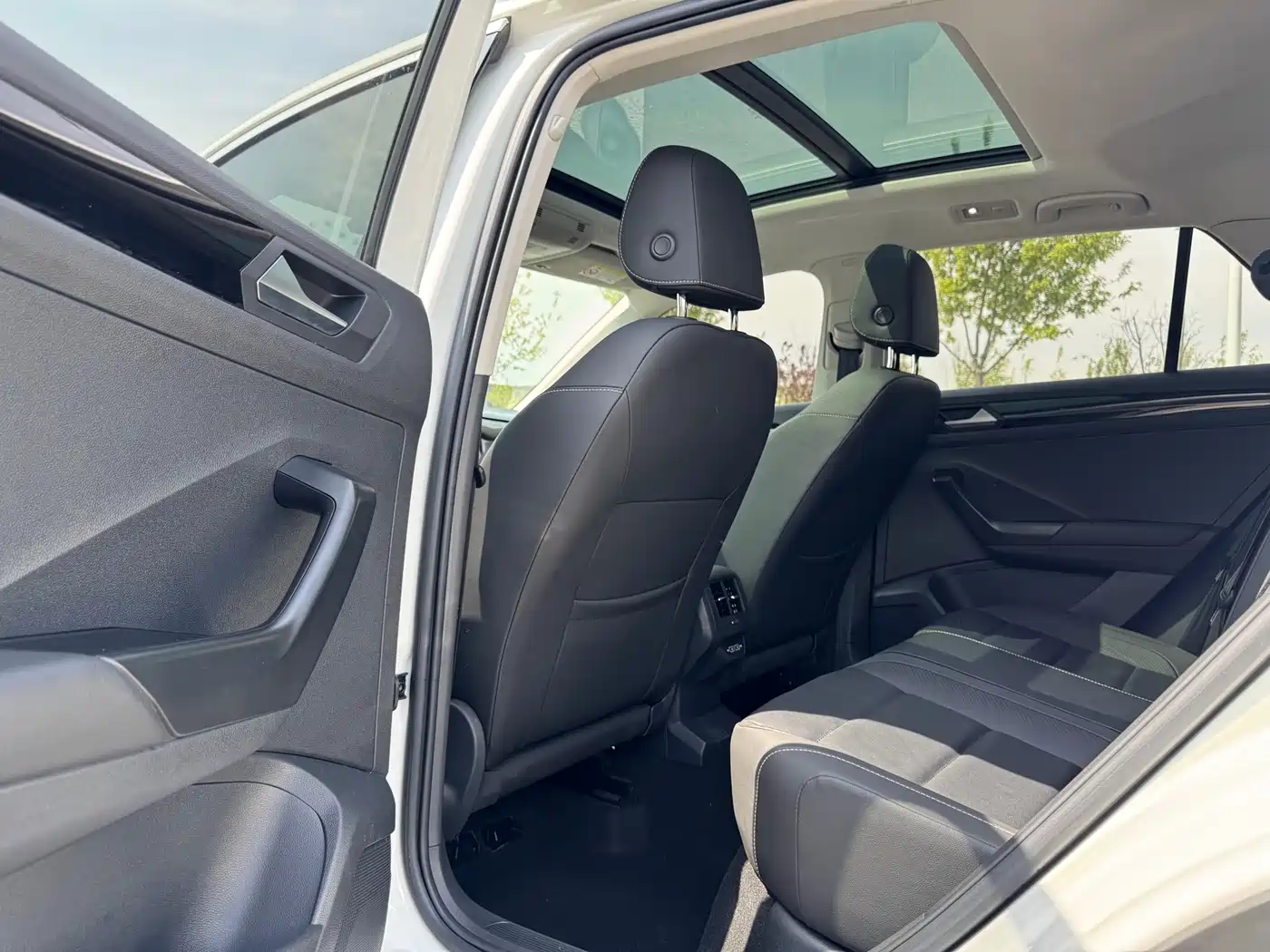 Volkswagen T-ROC 2022 280TSI DSG 2WD Comfort PLUS фото 12
