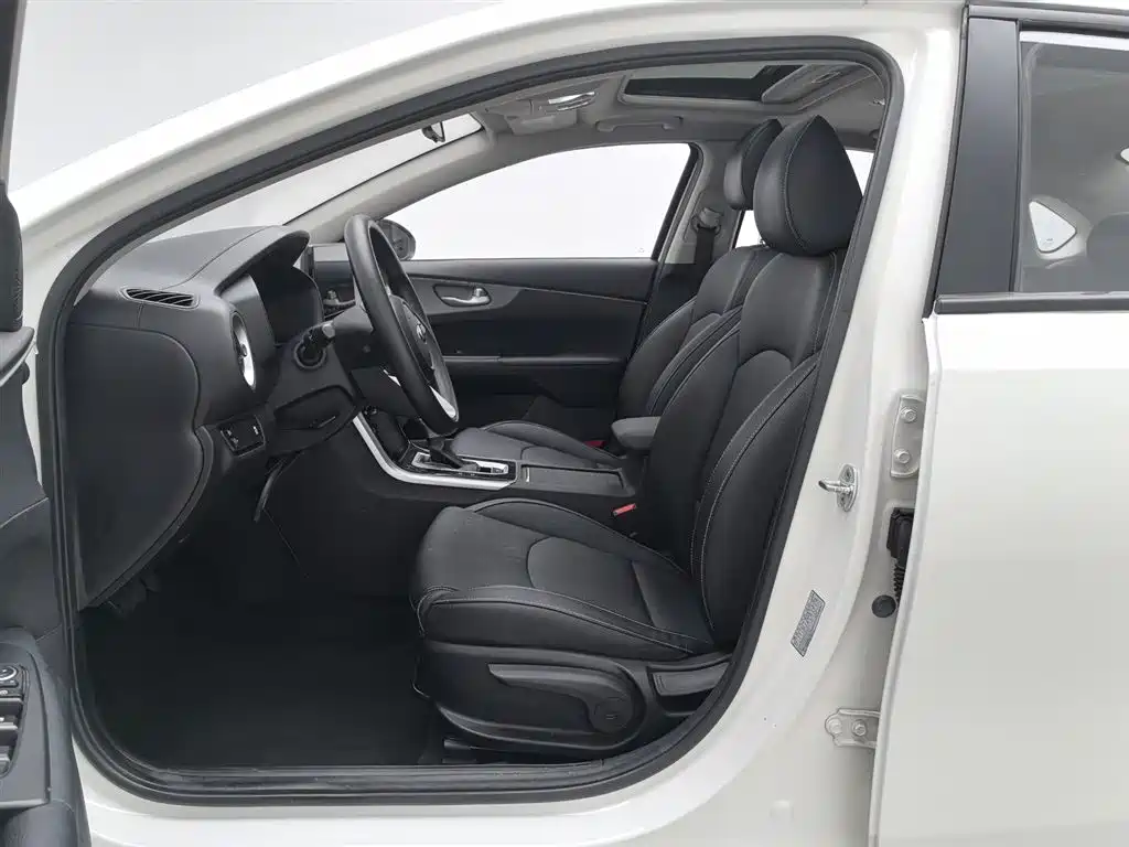 Kia K3 2021 1.5L CVT Youth Edition фото 10