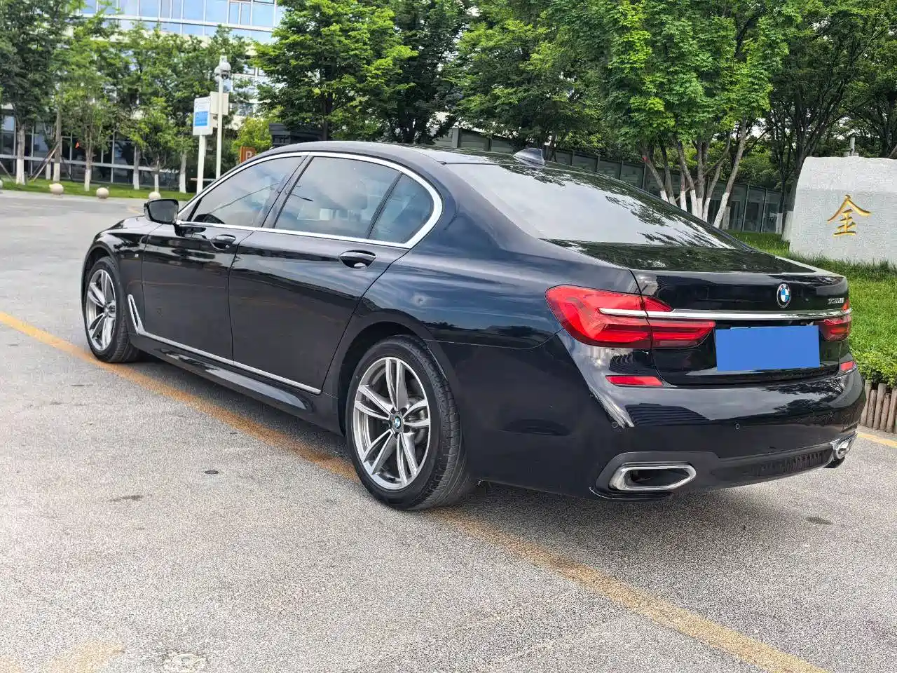 BMW 7 Series 2018 730Li Leading Type M Sport Package фото 4