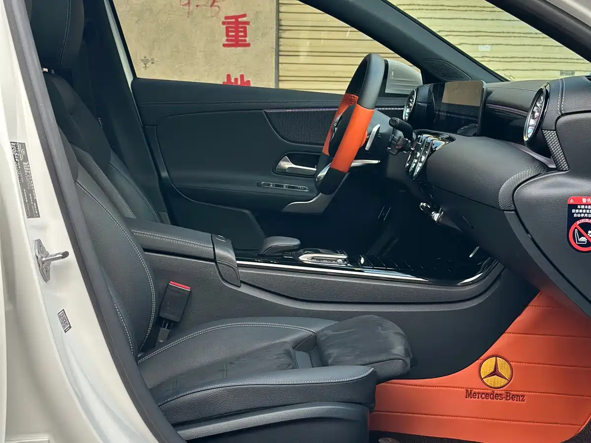 Mercedes-Benz A-Class 2021 A 200 L Sport Sedan Fashion Edition фото 13