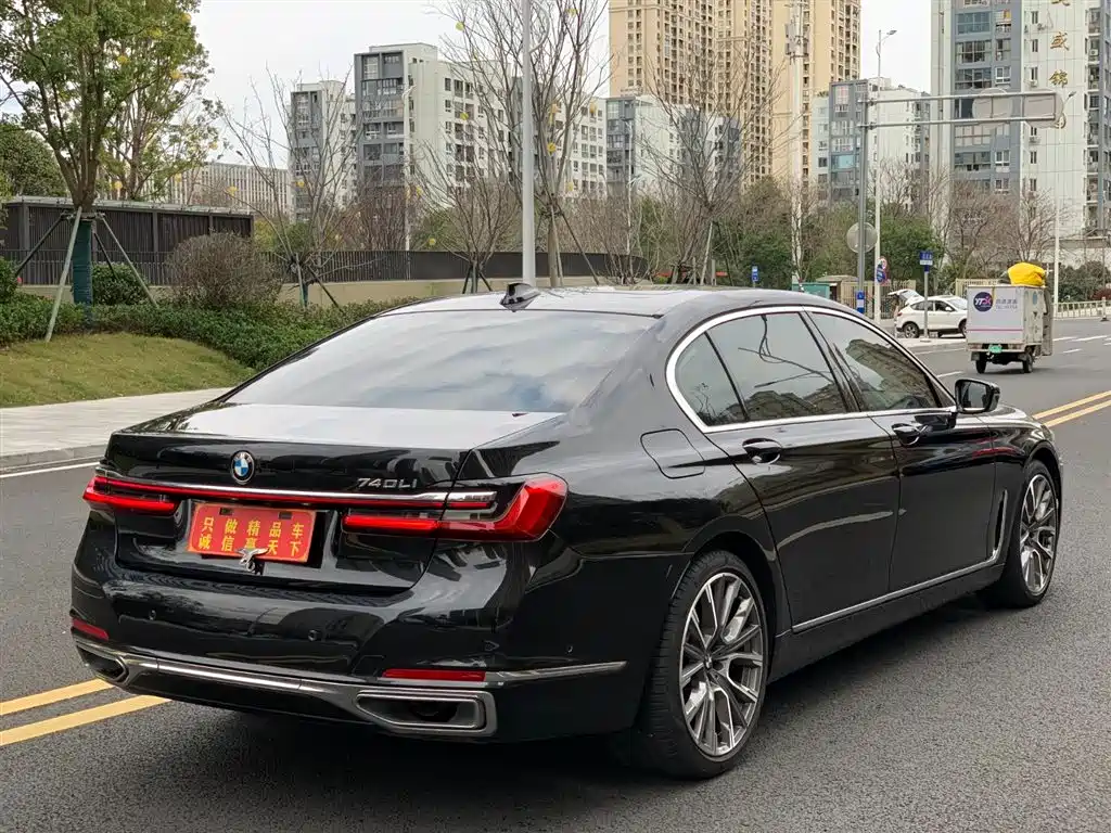 BMW 7 Series 2021 Model 730Li Luxury Package фото 4
