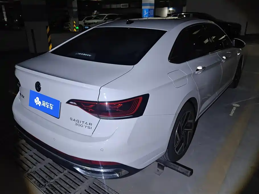 Volkswagen Sagitar 2023 300TSI DSG Surpassing Edition фото 3