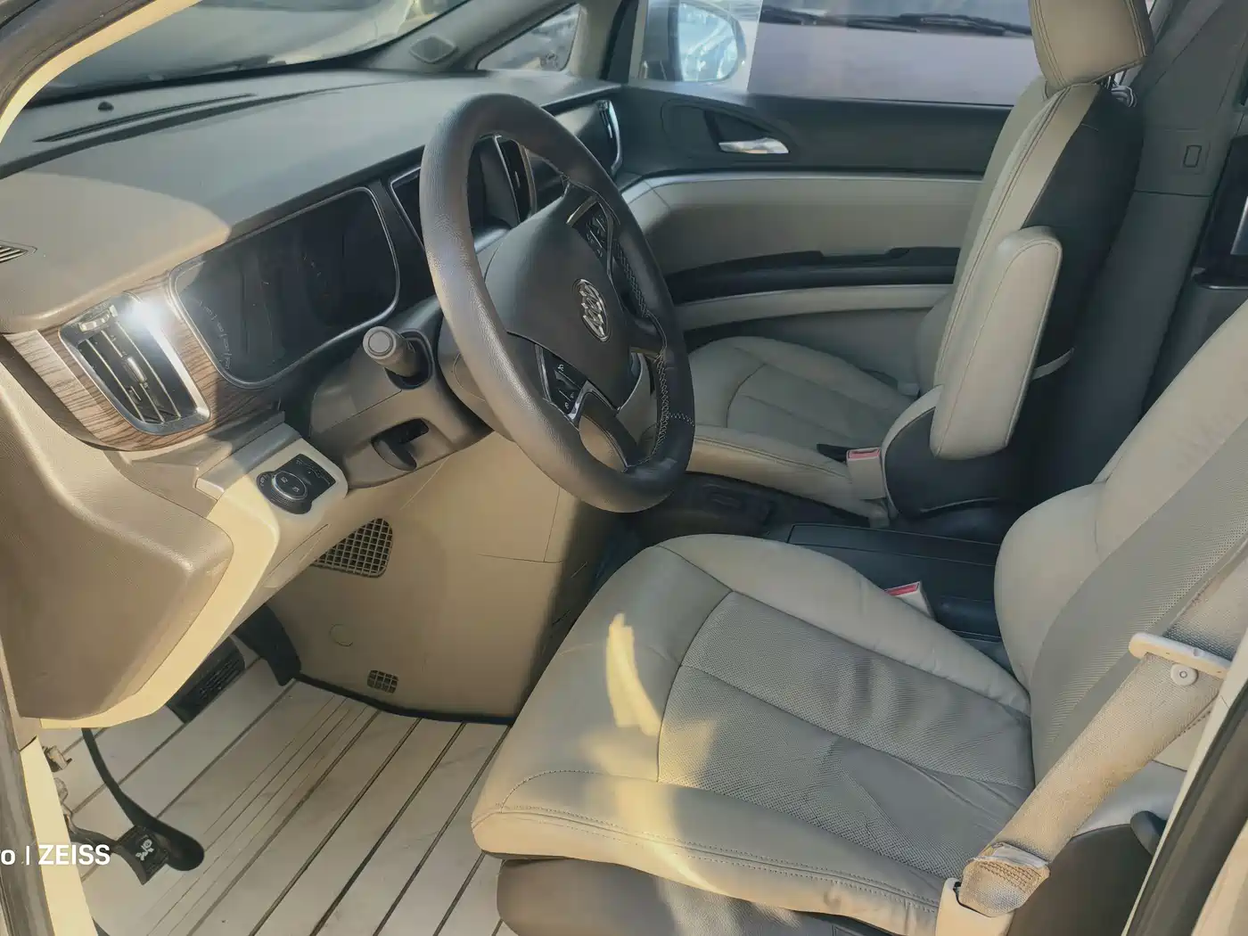 Buick GL8 2013 3.0L XT Luxury Business Flagship Edition фото 7