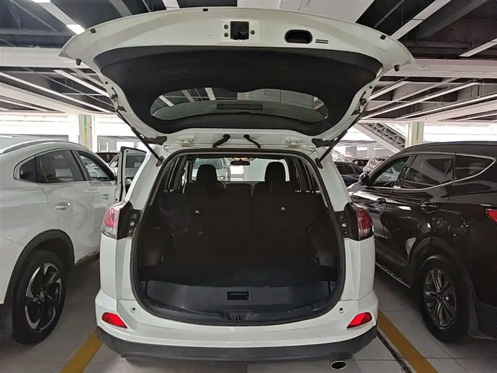 Toyota RAV4 Rongfang 2019 2.0L CVT 2WD Pioneer Version China V фото 19