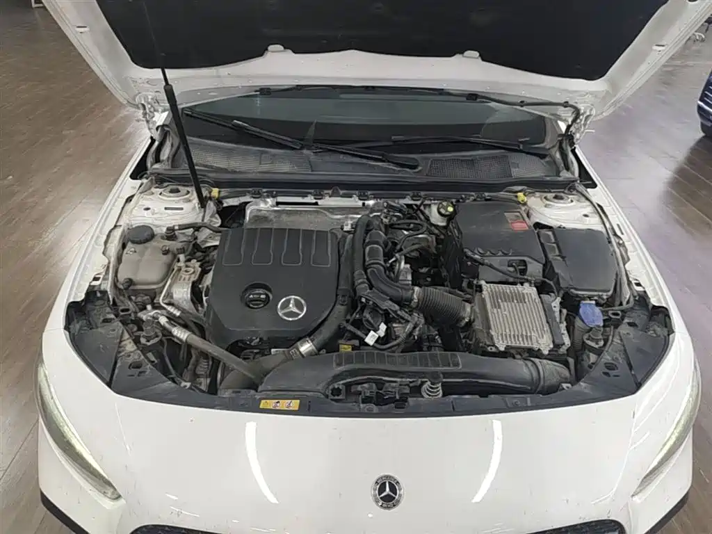 Mercedes-Benz A-Class 2023 A 200 L Fashion фото 20