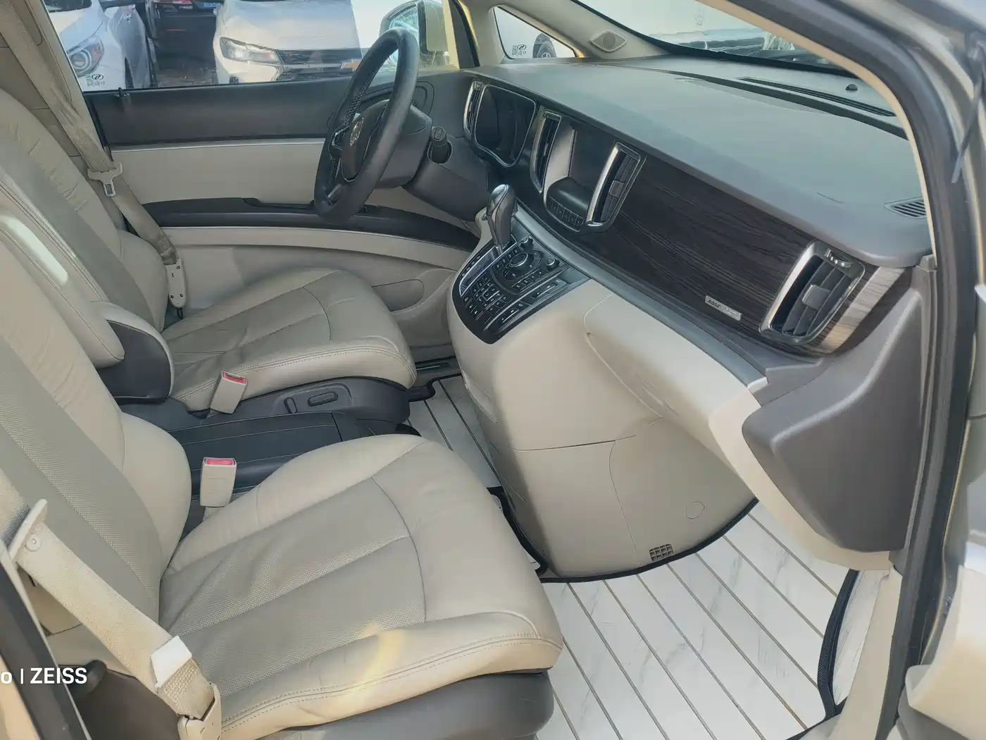 Buick GL8 2013 3.0L XT Luxury Business Flagship Edition фото 9