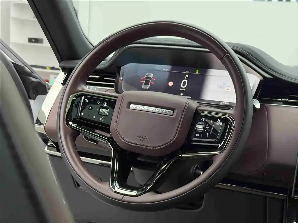 Land Rover Range Rover Sport 2025 400PS Dynamic SE фото 14