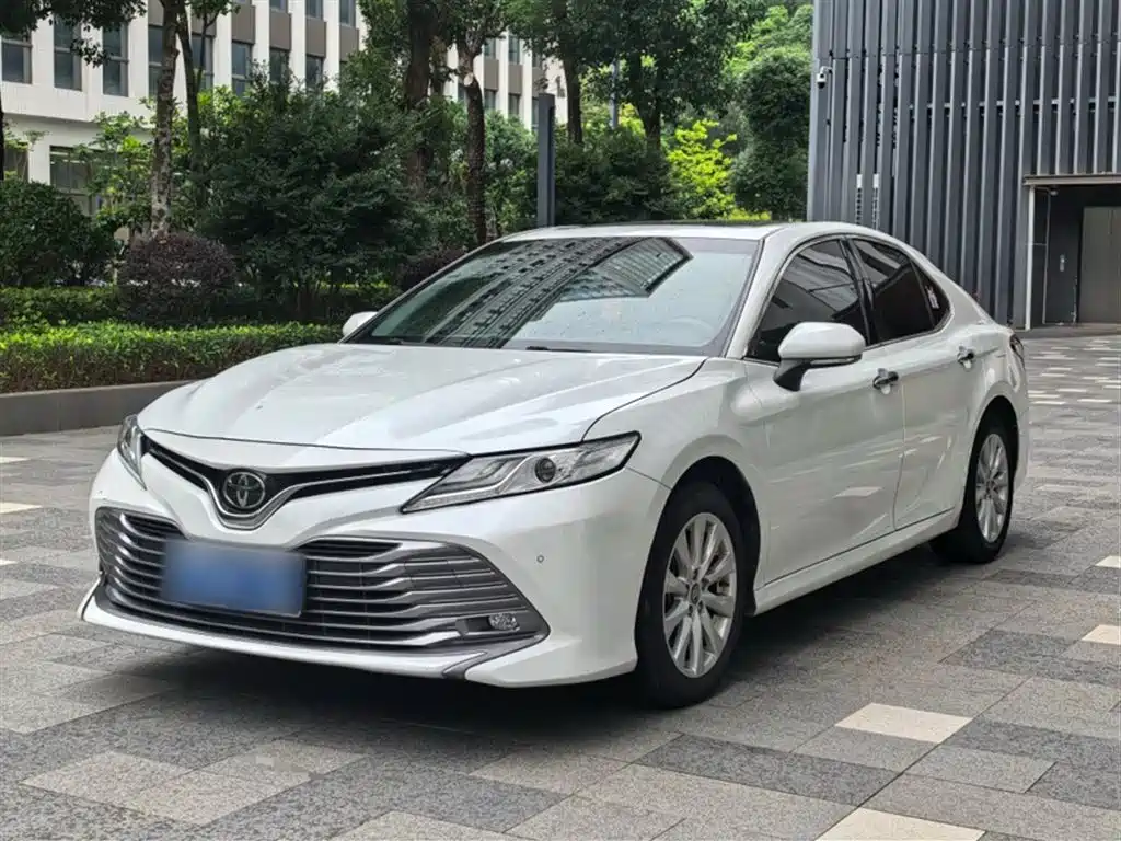 Toyota Camry 2019 Facelift 2.0G Luxury Edition