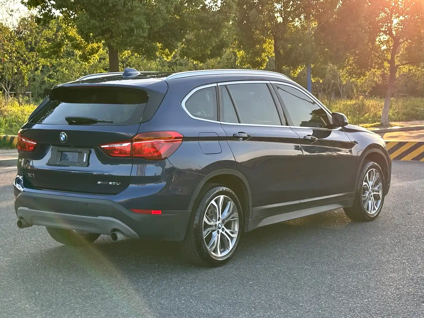 BMW X1 2018 sDrive20Li Leading Model фото 6