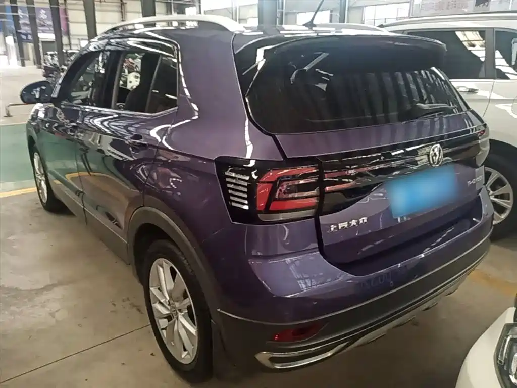 Volkswagen T-Cross 2019 1.5L Automatic Comfort Edition фото 5