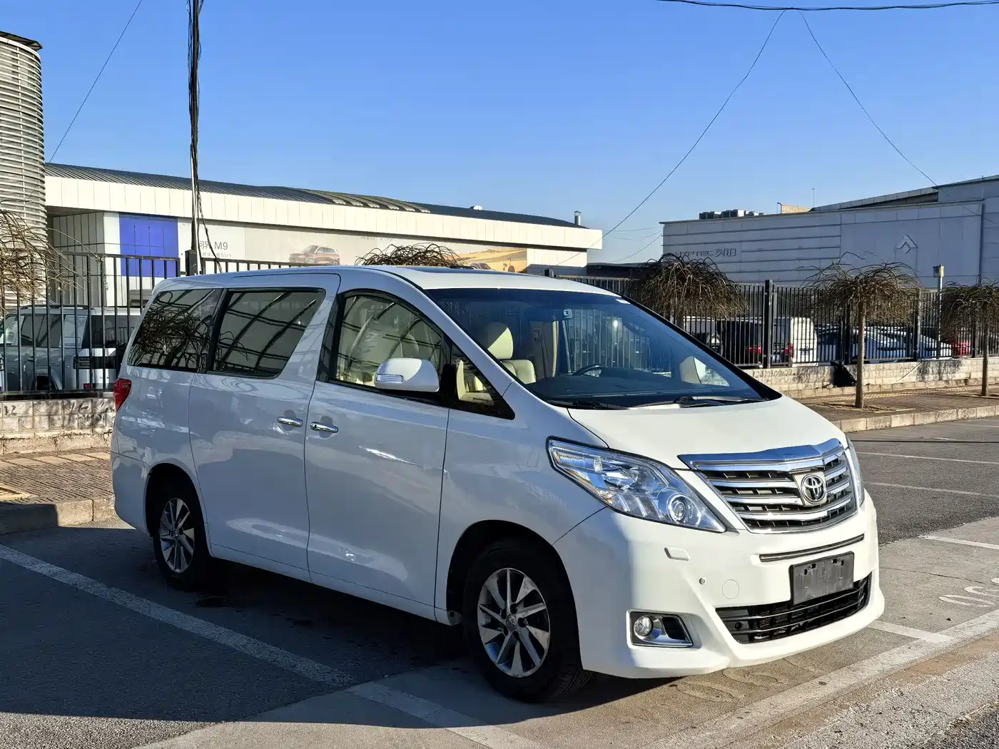 Toyota Alphard 2012 3.5L Premium Edition фото 3