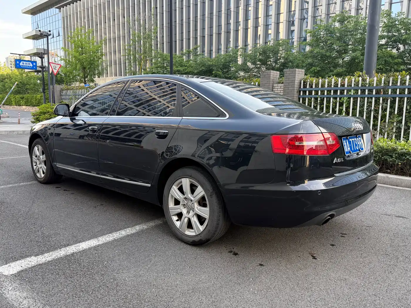 Audi A6L 2010 2.8 FSI Luxury фото 5