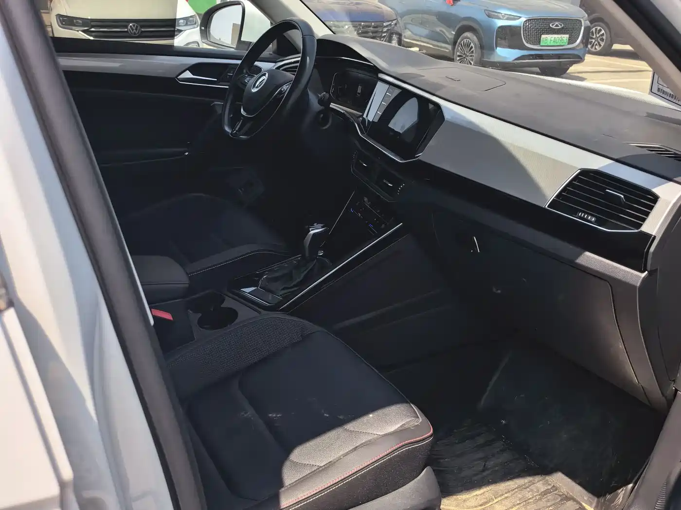 Volkswagen Tayron 2022 330TSI 2WD Luxury Smart Connect Plus фото 9