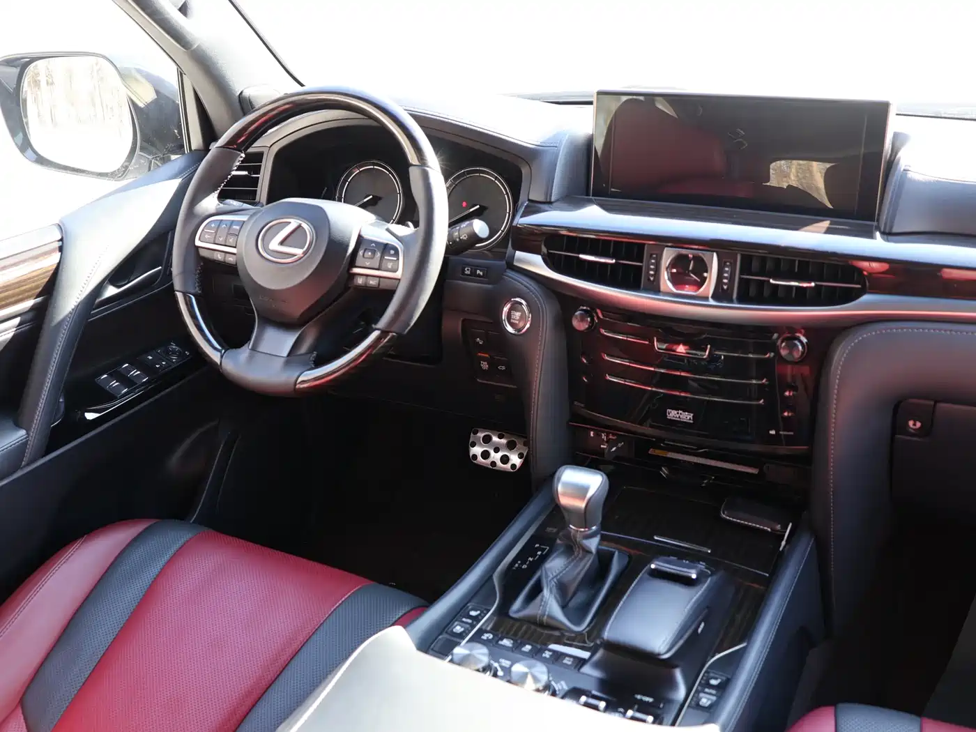 Lexus LX 2019 570 Peak Special Edition фото 19