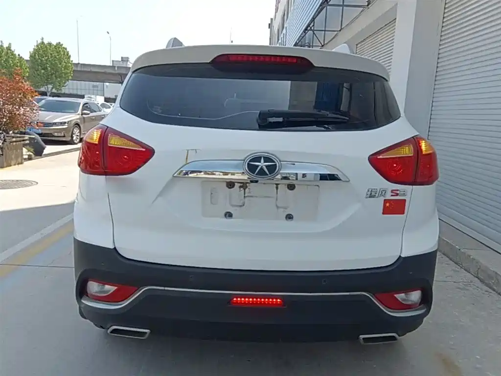 JAC Motors Refine S3 2016 2016 1.5L CVT Luxury Smart
