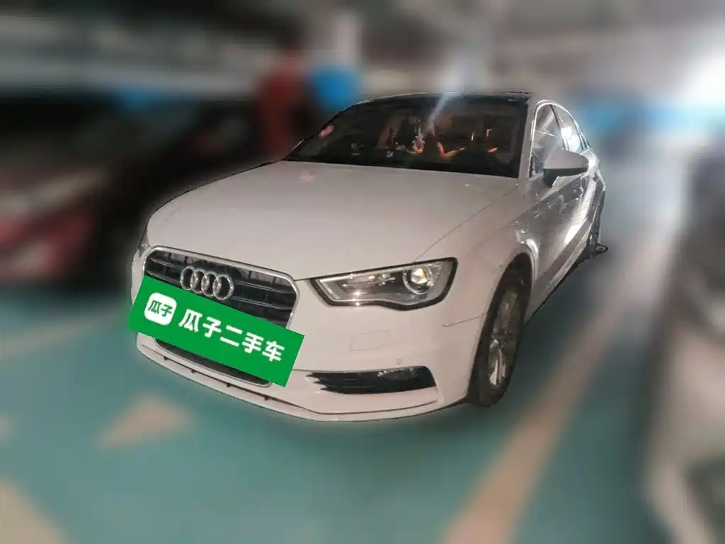 Audi A3 2016 Limousine 35 TFSI Leadership фото 2