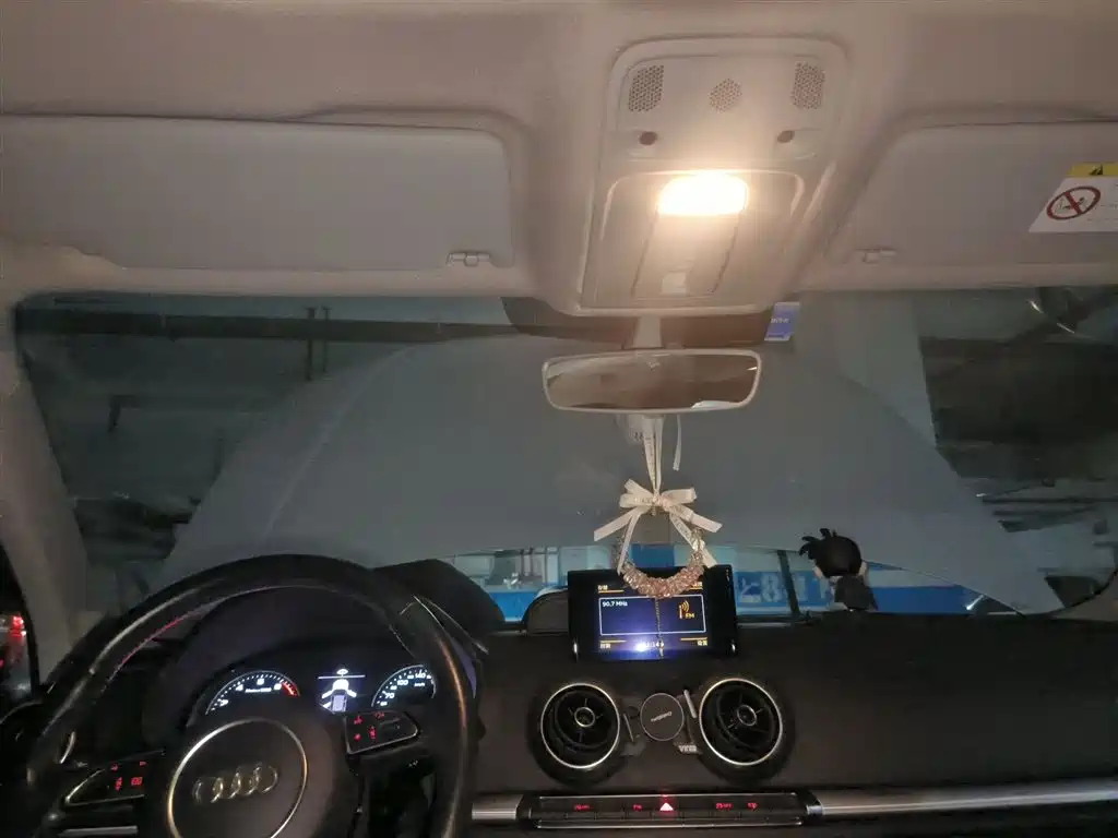 Audi A3 2016 Limousine 35 TFSI Leadership фото 9