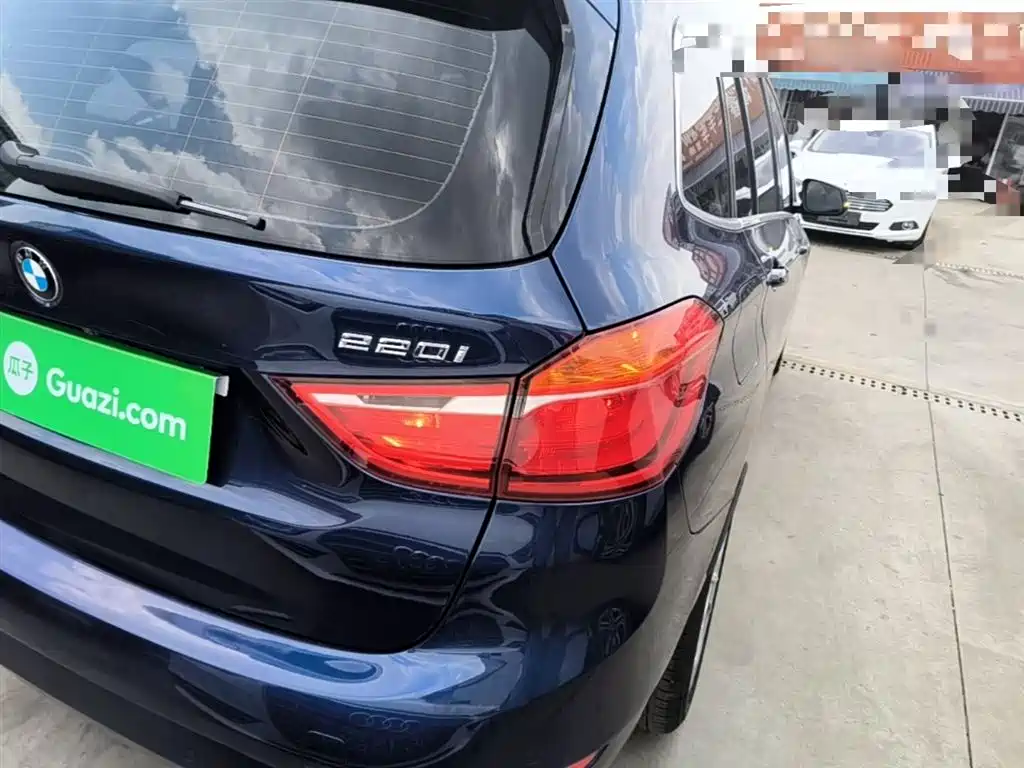 BMW 2 Series Gran Tourer 2019 220i Leading фото 8