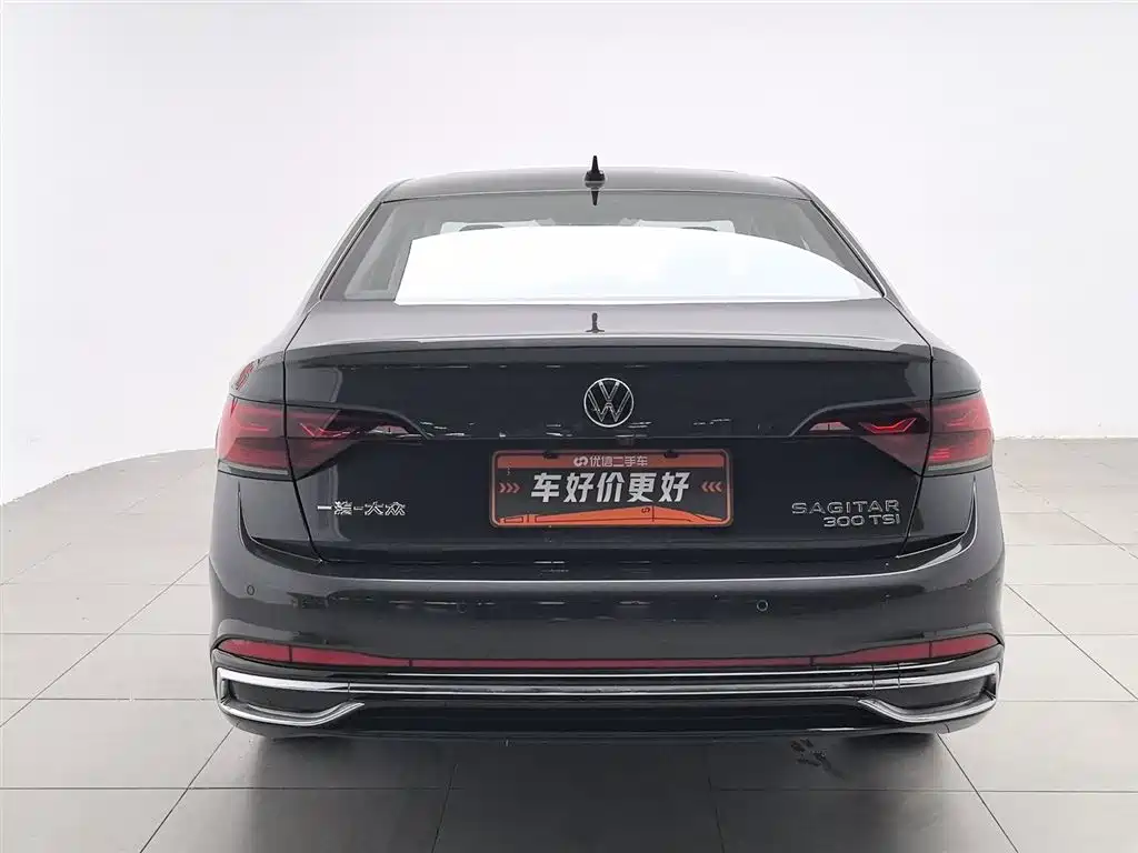 Volkswagen Sagitar 2023 300TSI DSG Surpassing Edition фото 4