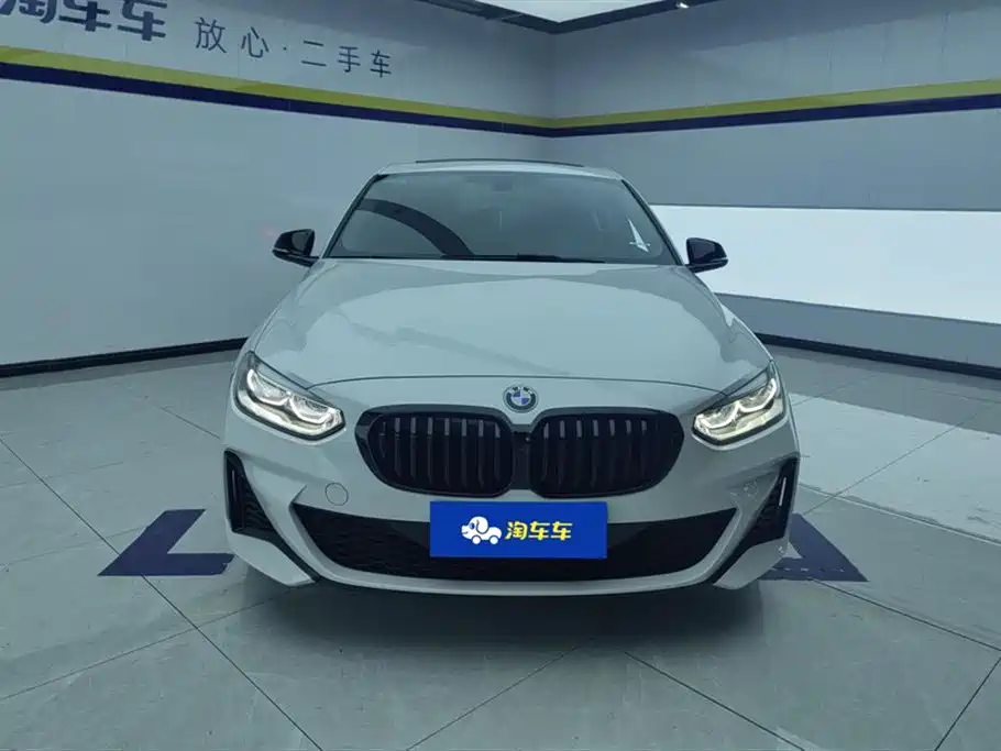BMW 1 Series 2021 Facelift 120i M Sport Shadow Edition фото 2