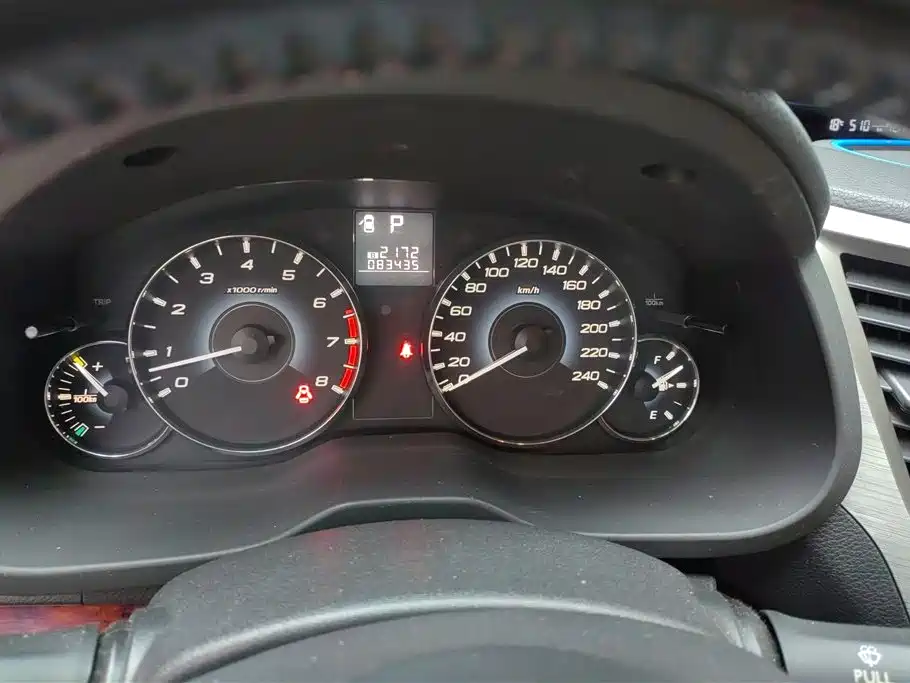 Subaru Outback 2011 2.5i Luxury Edition фото 14