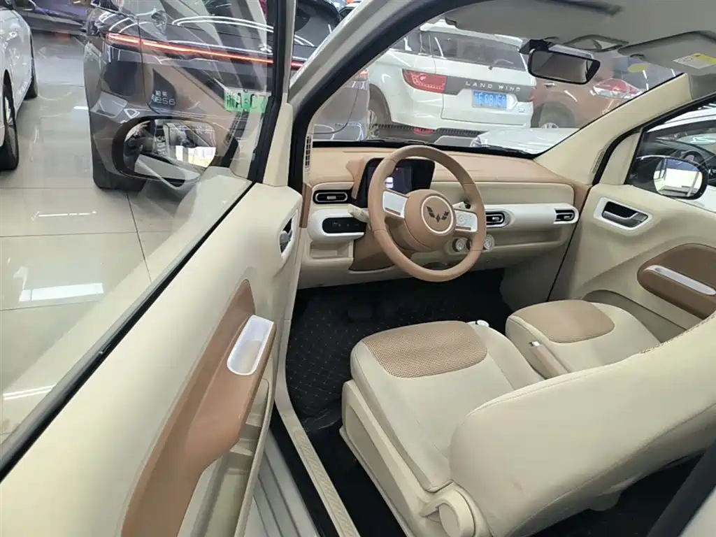 WULING AUTOMOBILE HONGGUANG MINIEV