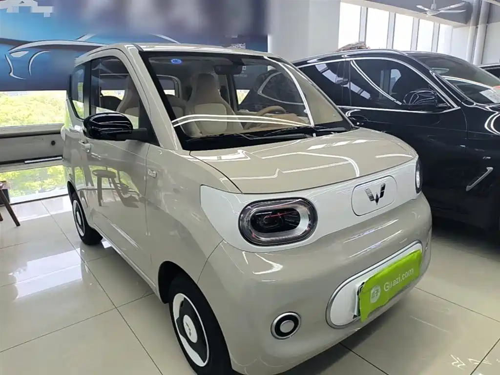 WULING AUTOMOBILE HONGGUANG MINIEV