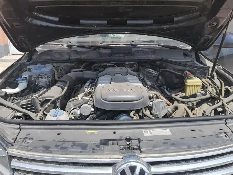 Volkswagen Touareg 2017 3.0TSI Explorer Edition фото 10