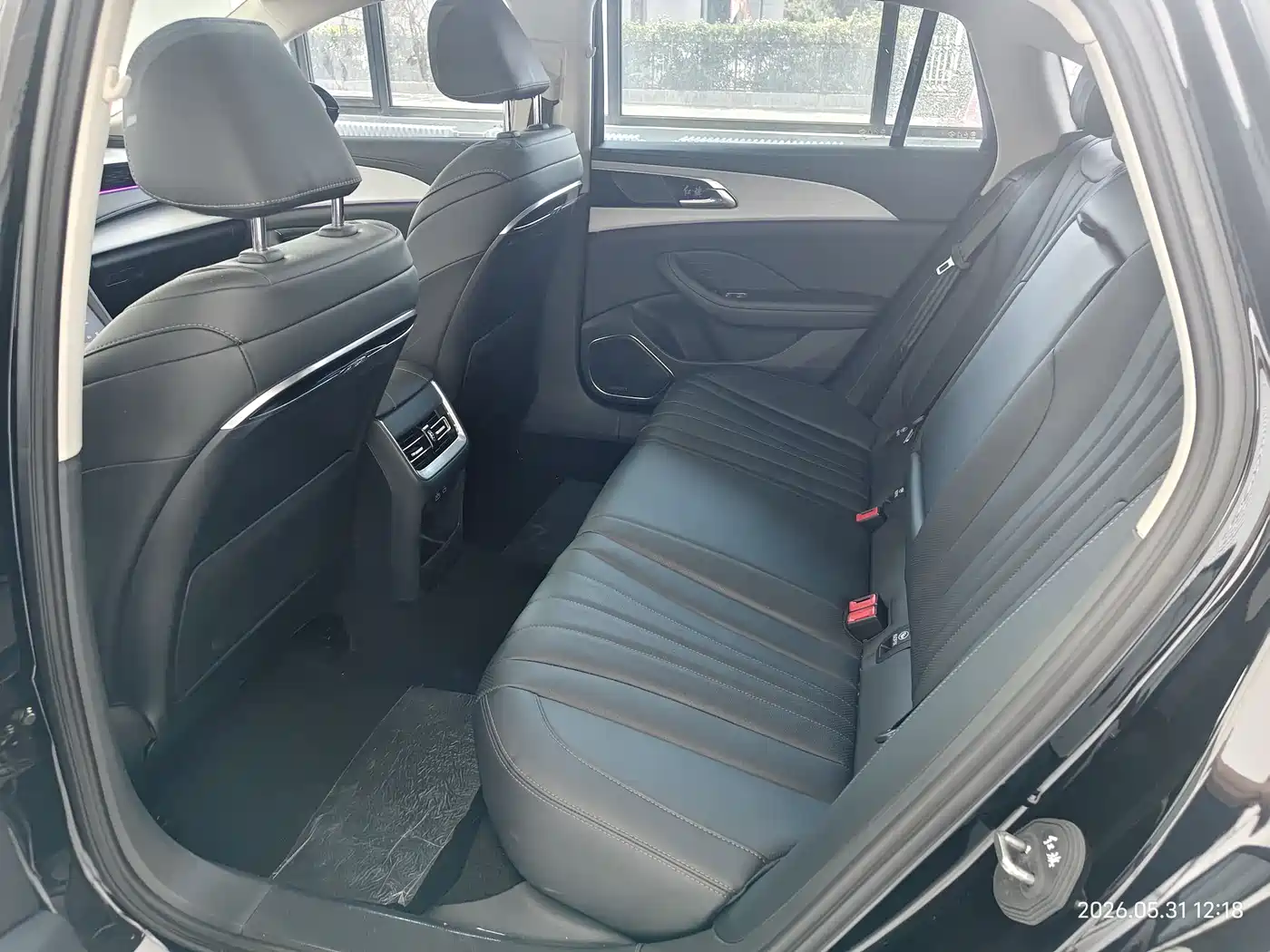 Hongqi H5 2025 1.5T DCT Flag Rhythm 500,000 Units Memorial Edition фото 7