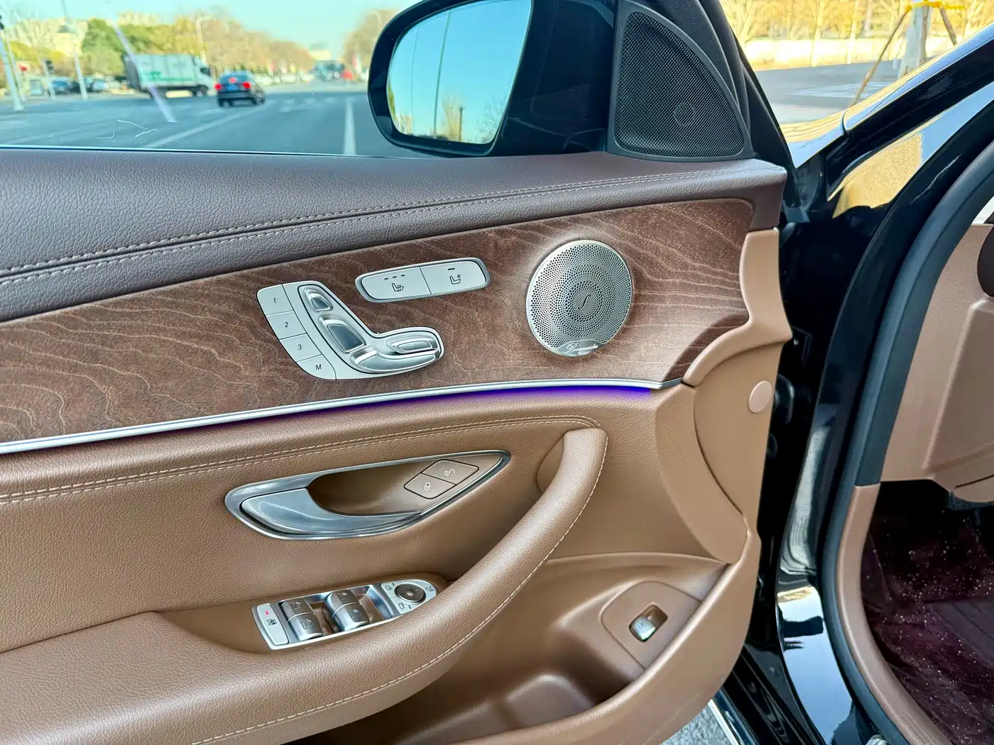 Mercedes-Benz E-Class 2022 Facelift III E 300 L Luxury фото 10