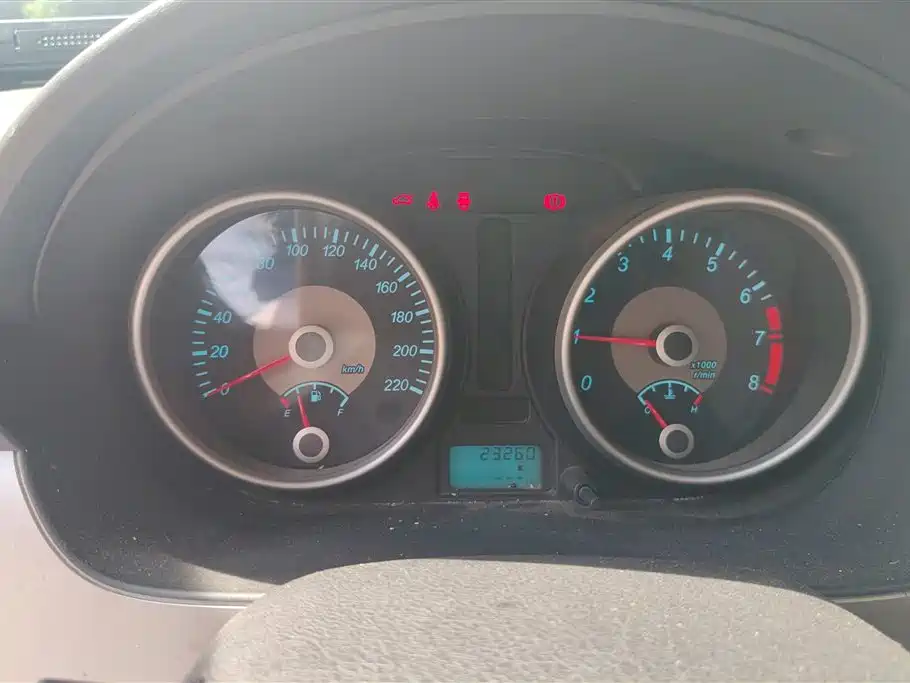 Buick Excelle 2013 1.5L Manual Classic Edition фото 14