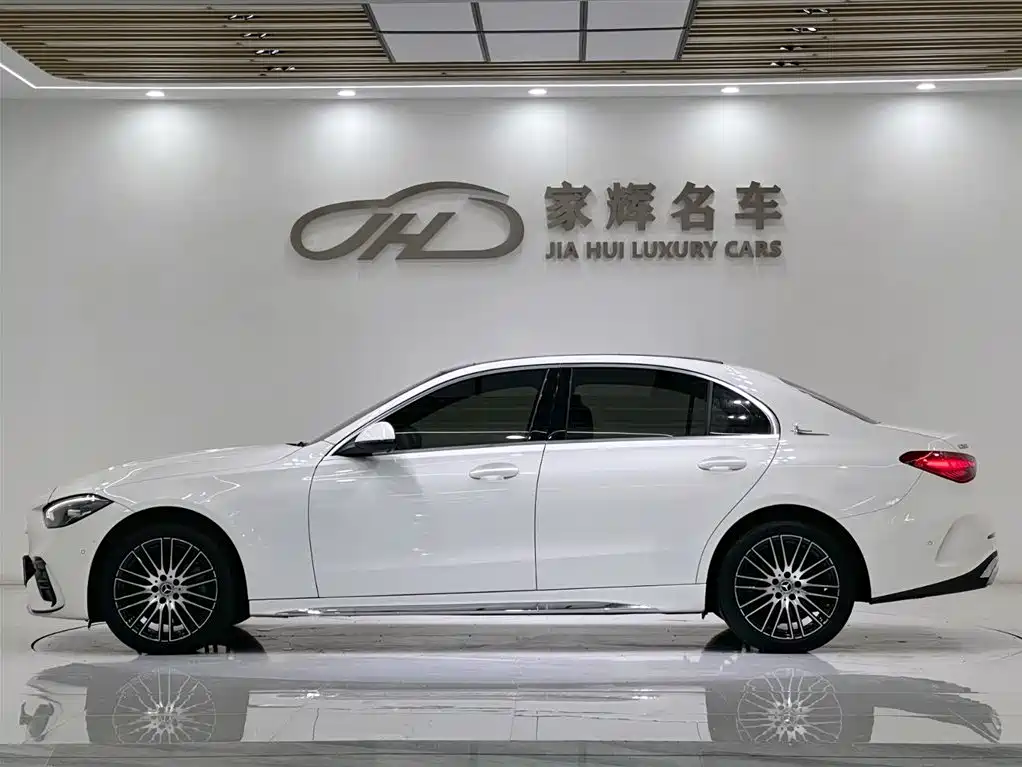 Mercedes-Benz C-Class 2024 Facelift C 260 L Sport фото 4